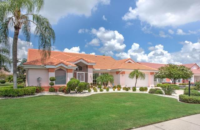 2210 WESTMINSTER MANOR LANE - 2210 Westminster Manor Lane, Sun City Center, FL 33573