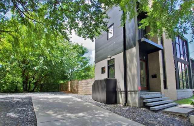 575 Highland Avenue NE Gallery 4
