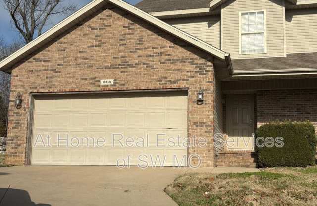 2315 W Parkview - 2315 West Parkview Avenue, Ozark, MO 65721