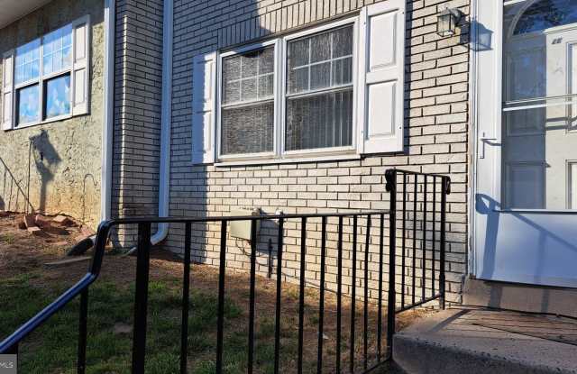 515 N YORK Road photos photos