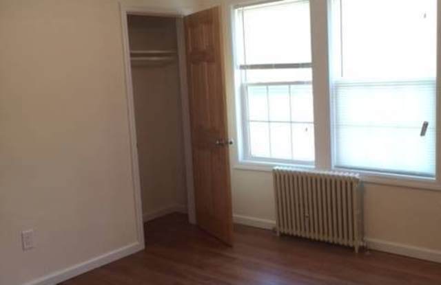 42 East Av - 42 East Avenue, Glen Cove, NY 11542 42 East Av - 42 East Avenue, Glen Cove, NY 11542