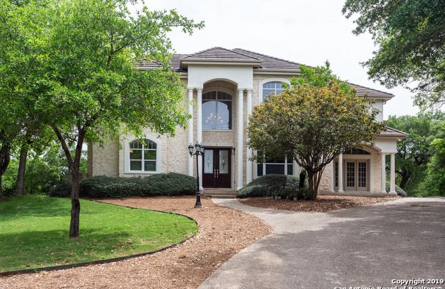 2 MONTIQUE CT - 2 Montique Court, San Antonio, TX 78257