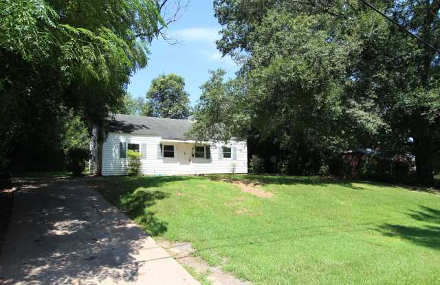 725 Lucas Street - 725 Gallery 2