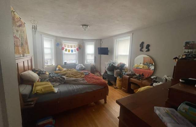 Brookline Village 4 bed 1 bath NO FEE Heat Hw inc Students ok Seconds to D line  NEW KITCHEN photos photos