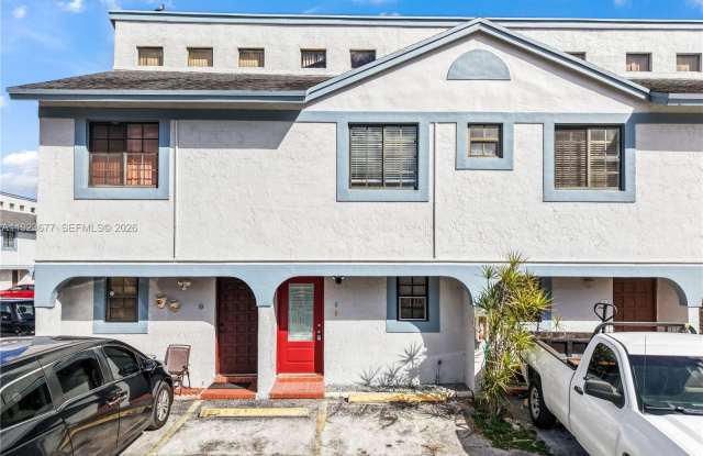 12065 SW 18th St photos photos