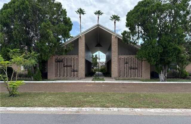 701 Hibiscus Avenue Gallery 1