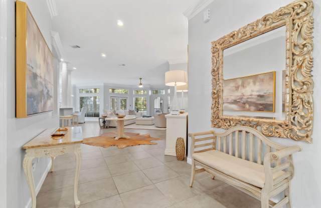 5280 Tivoli Drive Gallery 2