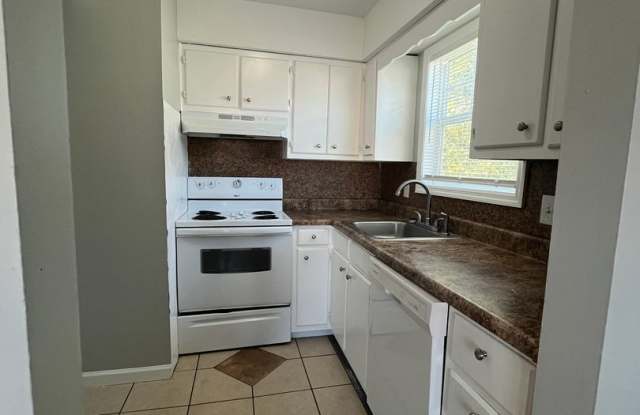 2213 Jonathan Drive Units A-D photos photos