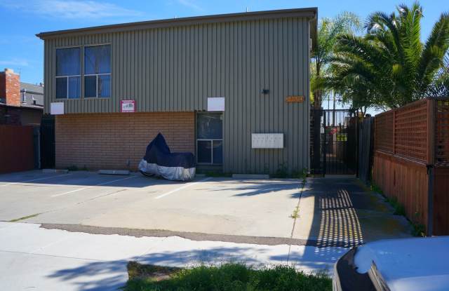 Two Bedroom Apartment Normal Heights with on-site Laundry and small dog friendly! photos photos