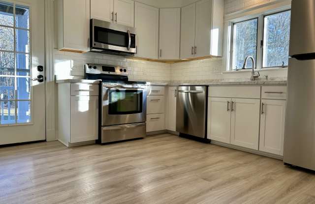 92 Court Street - 92 Court Street, Exeter, NH 03833