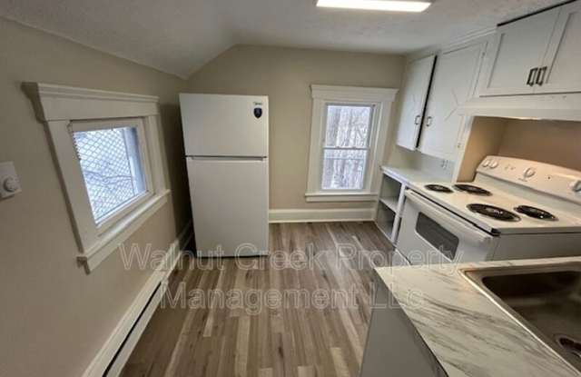 102 Rush - 102 Rush Street, Elyria, OH 44035