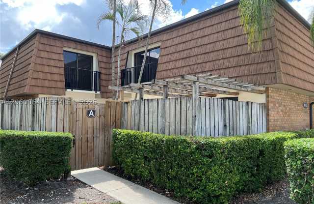 9105 SW 19th Pl Gallery 2