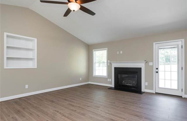 8008 Daltonshire Drive Gallery 4