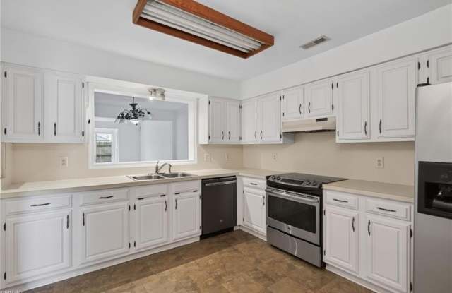 1245 Hillock Crossing Gallery 4