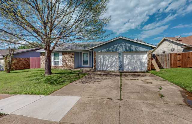 Adorable 1 Story Ready for Move In! Birdville ISD! - 6401 Melinda Court, Watauga, TX 76148