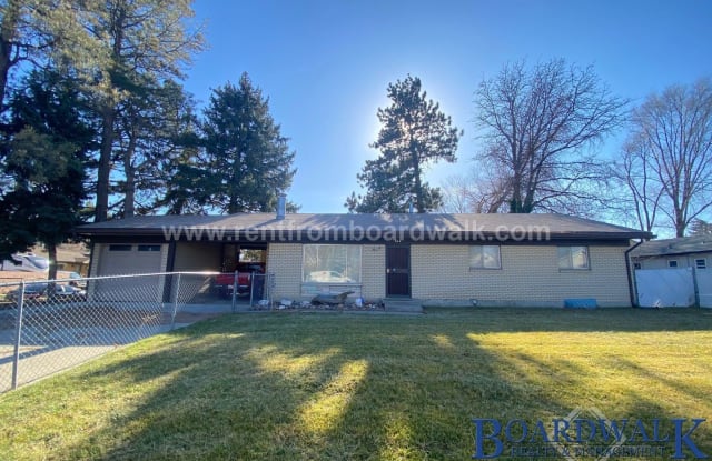 812 E 4800 S - 812 4800 South, Murray, UT 84107
