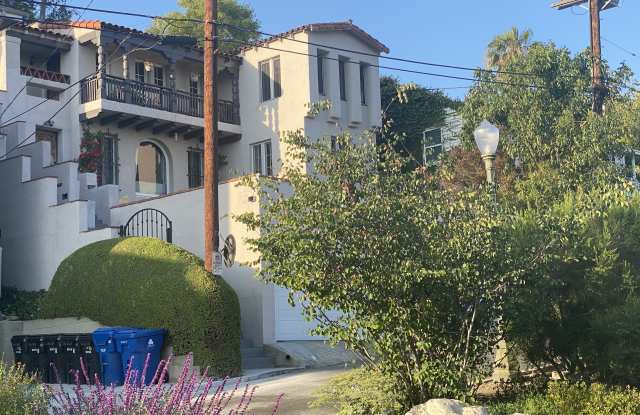 4201 Franklin Avenue - 4201 Franklin Avenue, Los Angeles, CA 90027