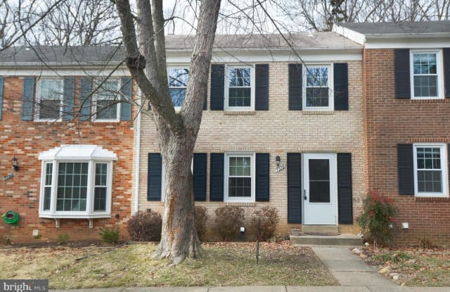 7728 LEMOYNE LN - 7728 Lemoyne Lane, Newington, VA 22153
