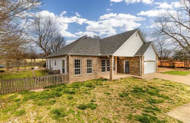 12842 Ruby  RD - 12842 Ruby Road, Farmington, AR 72730