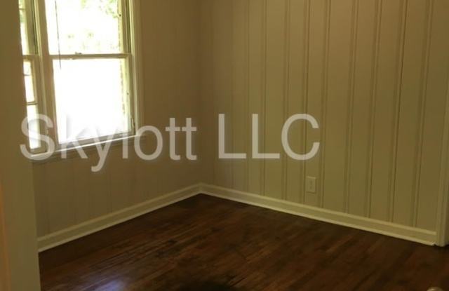 2532 Brentwood Road Gallery 3