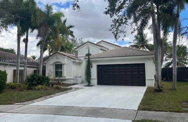 2473 NW 191st Ave photos photos