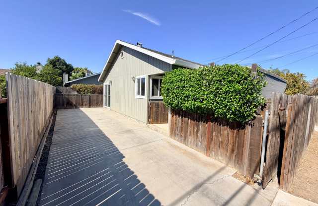 844 1/2 F Street, Los Banos: 2 Bedroom, 1 Bath Home photos photos