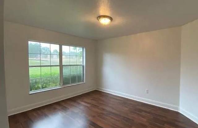 MOVE IN SPECIAL- Won't last!!  $2000 per month is you apply by 09/30/2026. Gallery 3