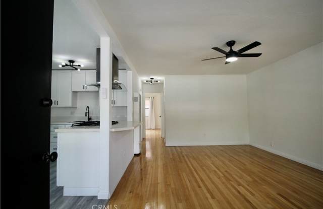 4687 Monroe photos photos