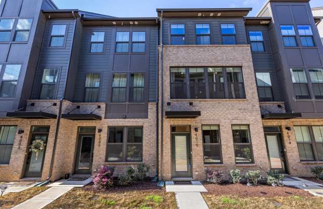 Move-in ready Townhome in Southrail Station LoSo! photos photos