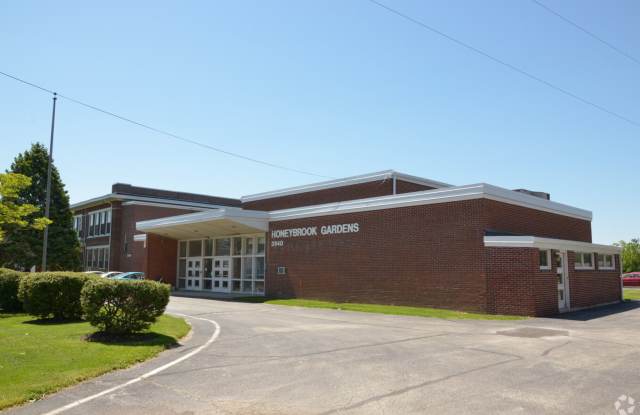 Honeybrook Gardens Apartments photos photos