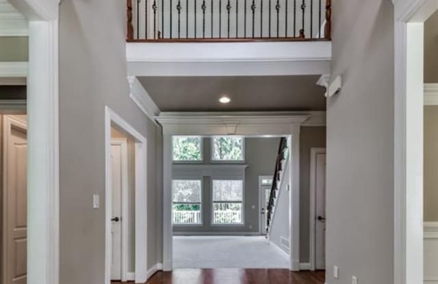 621 Talmadge Lane Gallery 4