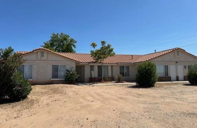 7653 Phelan - 7653 Phelan Road, Phelan, CA 92371