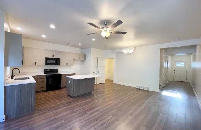 3 Weeks Rent Free! 3 Bed 2.5 Bath Townhome for Rent in West Point Gallery 3