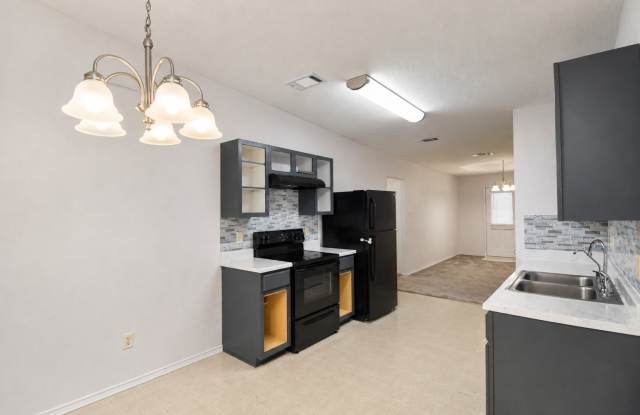 3306 Woodlake Dr Gallery 4