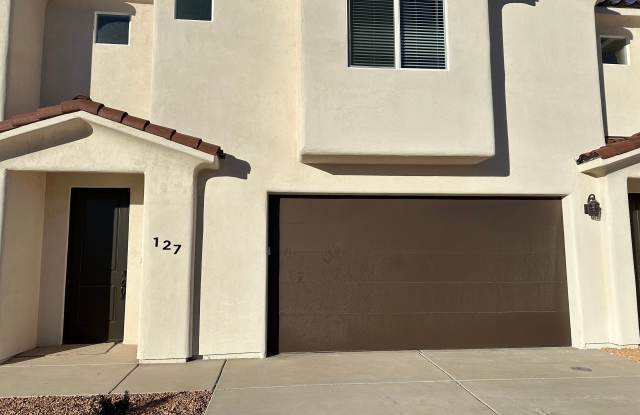 127 N 2480 W photos photos