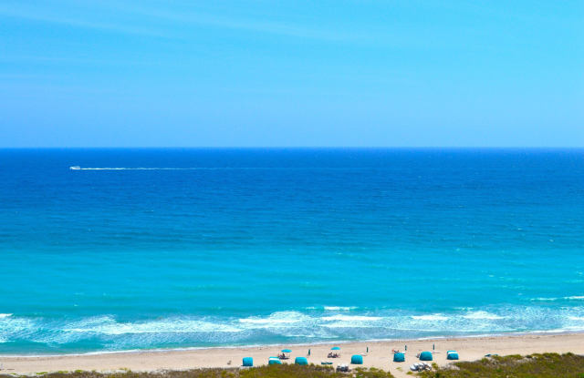 4001 N Ocean Boulevard Gallery 3