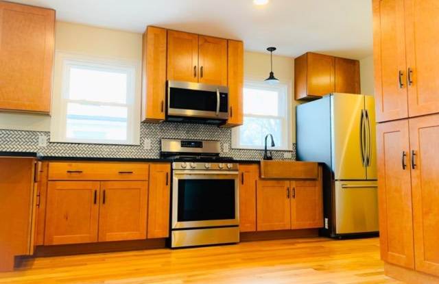 55 Platt Street- Available June 1st, 2025 - 55 Platt Street, Winooski, VT 05404