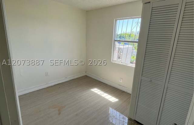 19351 NW 45th Ave Gallery 3