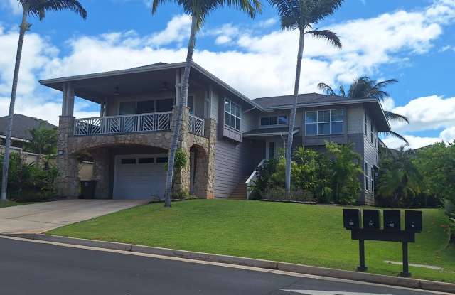 Spacious 5BD/3BTH Home in Beautiful Moana Estates Gallery 1