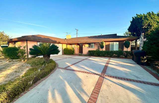 Spacious Newly Remodeled 4 Bedroom Orange County Home - 1036 South Marjan Street, Anaheim, CA 92806