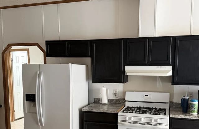 Room in 4 Bedroom Home in Leander photos photos
