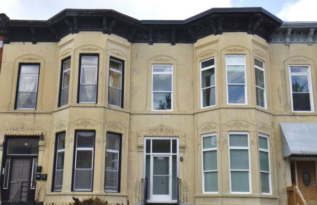 2226 Warren - 2226 W Warren Blvd, Chicago, IL 60612
