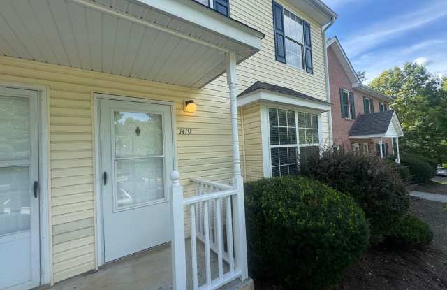 Blacksburg 4 bed, 2.5 Bath Available Now Gallery 3