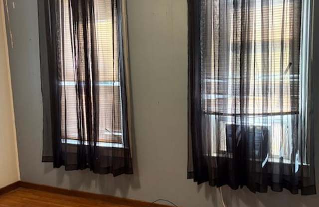580 Wilson St - Apt 1 Gallery 4