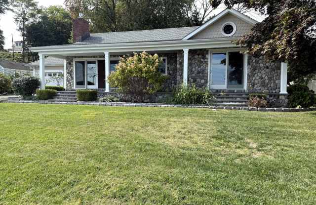 267 Weed Avenue photos photos