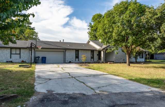 Spacious 3bed 2Bath Home photos photos