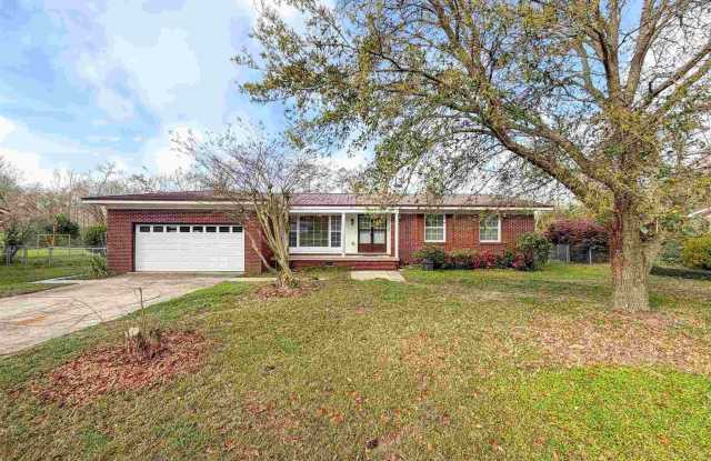 7 N 77th Ave photos photos