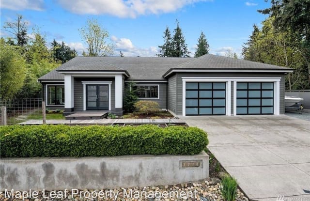 7270 87TH AVE SE - 7270 87th Avenue Southeast, Mercer Island, WA 98040