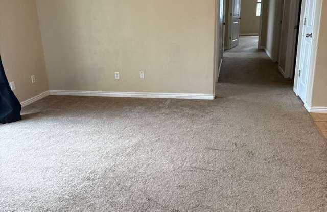 3 bedroom 2 Bath condo in Green River - 2290 Cumorah Way, Green River, WY 82935