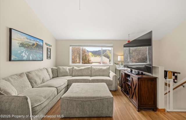 382 Summit Drive photos photos